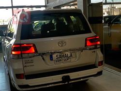 تۆیۆتا لاند کروزەر